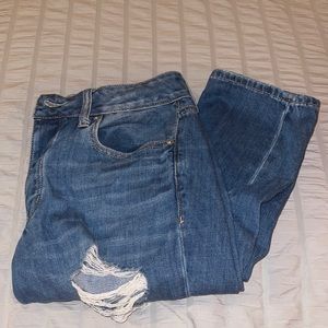 AE Tomgirl Jeans